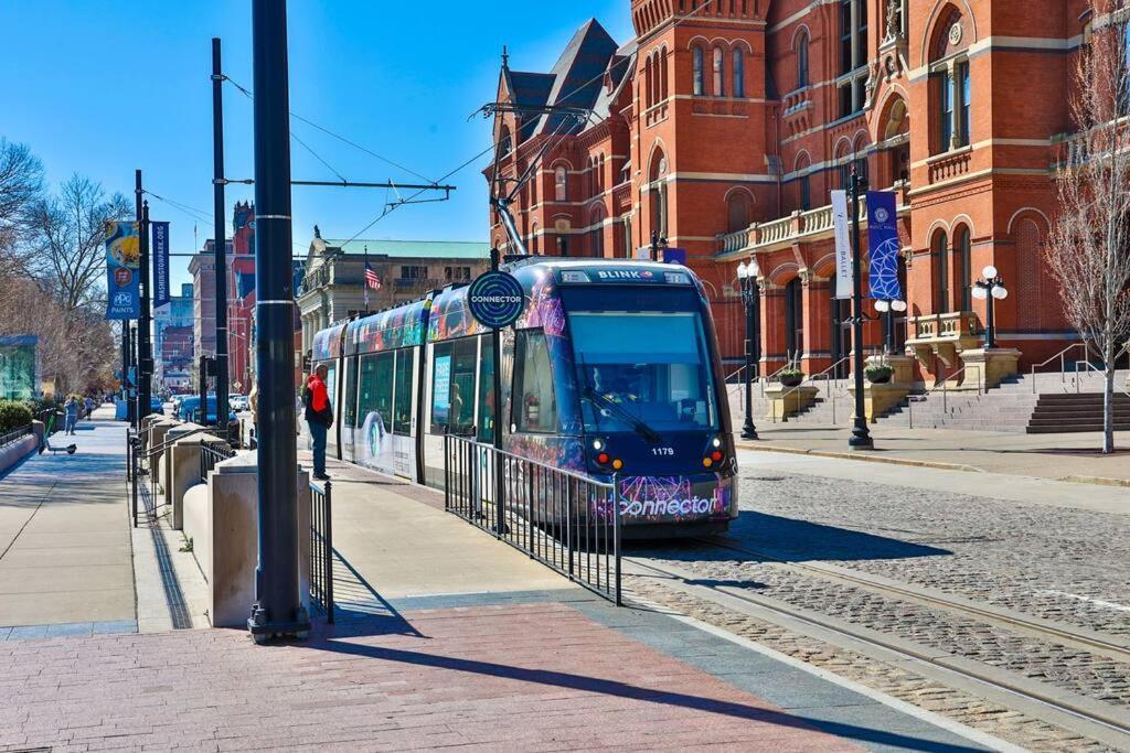 **New Radiant Stay In The Thrust Of Otr* W/Parking Цинциннати Экстерьер фото